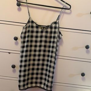 Kohl’s Vera want brand, size medium, adjustable straps, not stretchy